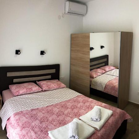 Apartmani Cupara Tivat Eksteriør bilde